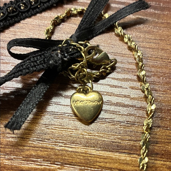 Betsey Johnson Gold and Black Heart Necklace - Picture 4 of 6